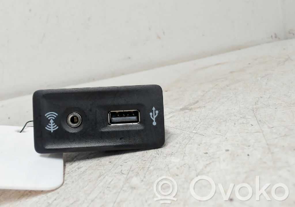 Enchufe conector USB   5G0035222C,5G0035222C