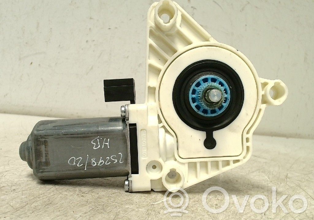 Audi Q5 SQ5 FY Silniczek podnoszenia szyby drzwi tylnych 