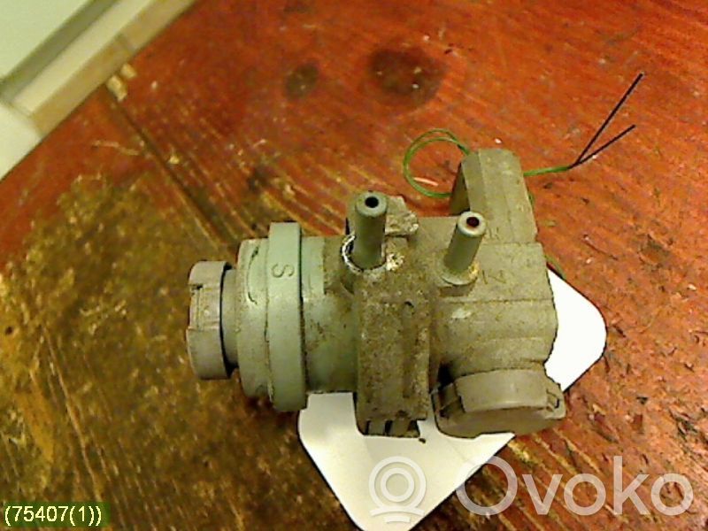Volvo 850 Vacuum valve 
