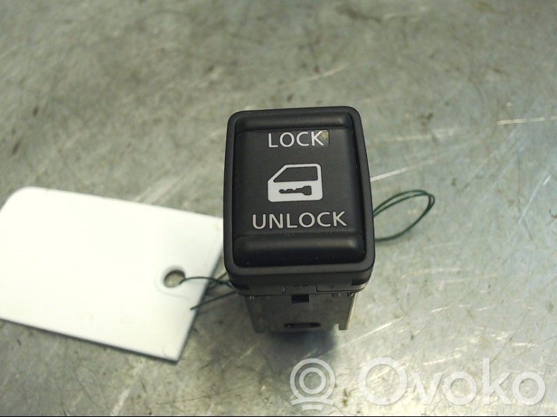 Central locking switch button   252104KJ0A