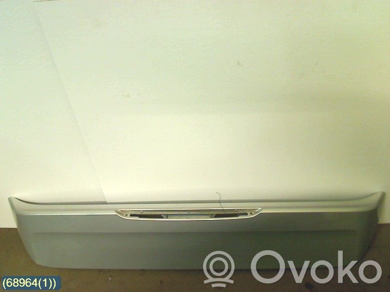 Tailgate/trunk spoiler   93185697,12837986