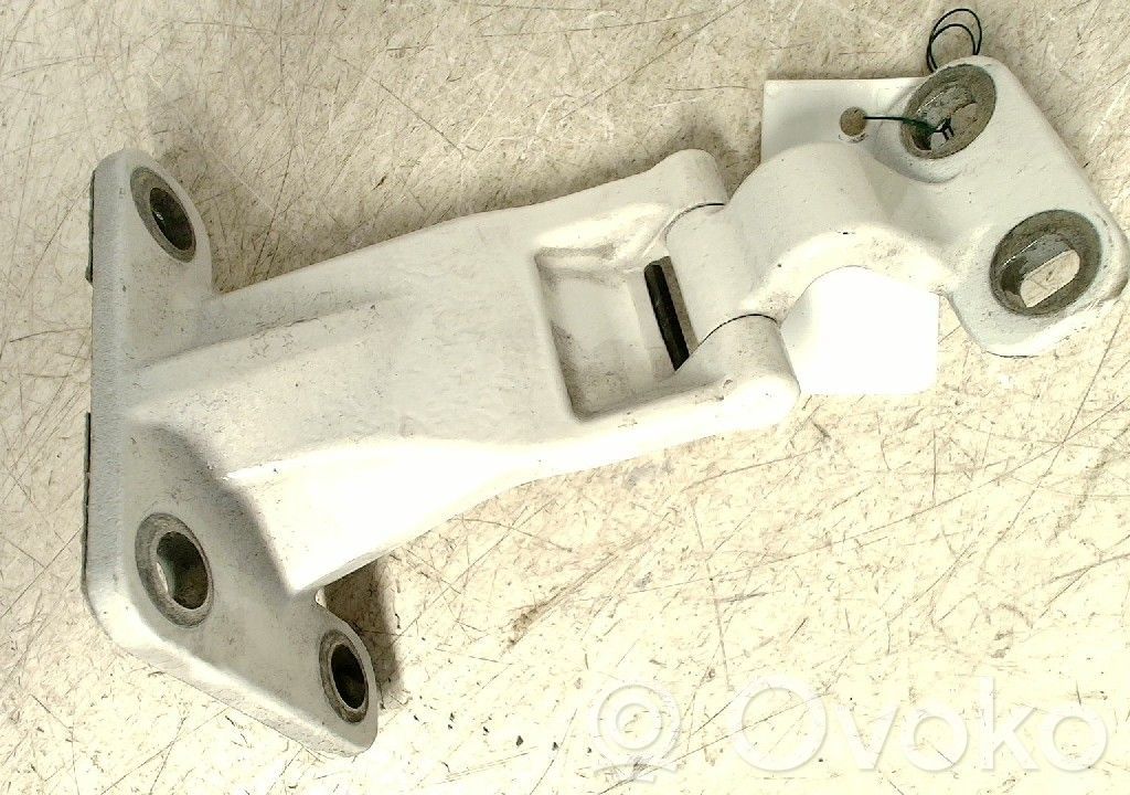 Volkswagen Caddy Rear door upper hinge 