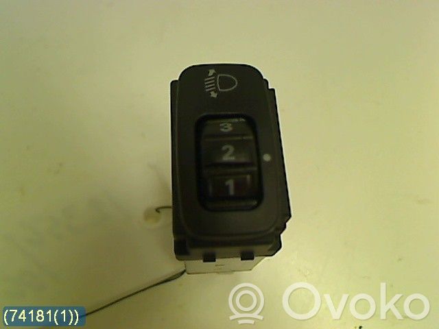 Mitsubishi Grandis Panel lighting control switch 