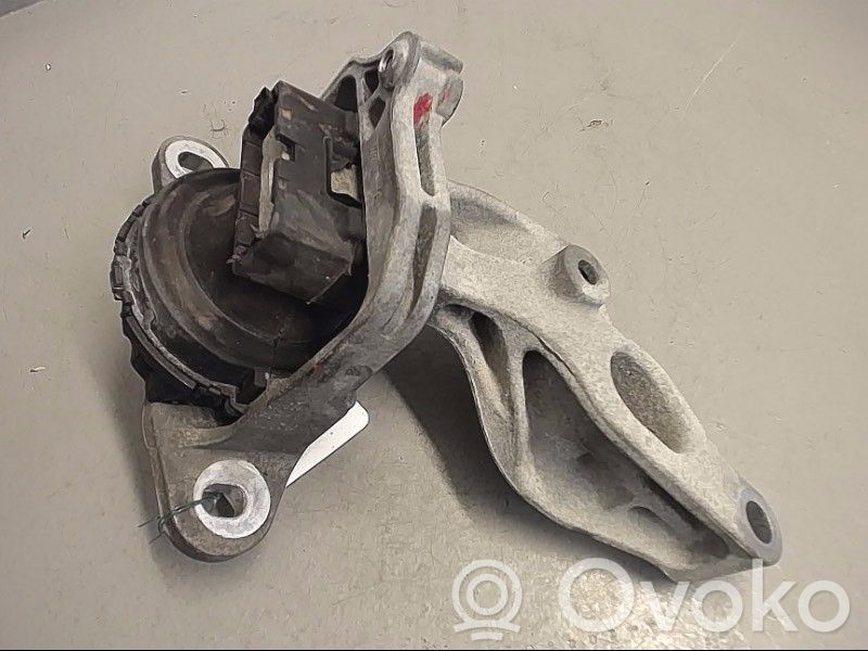 Renault Trafic III (X82) Engine mounting bracket 
