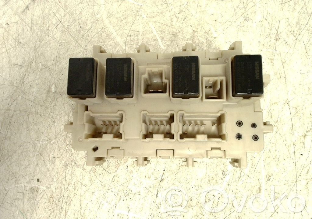 Nissan Navara D23 Módulo de fusible 