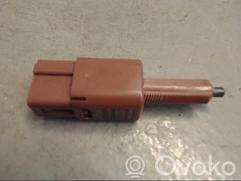 Nissan X-Trail T32 Clutch pedal sensor 