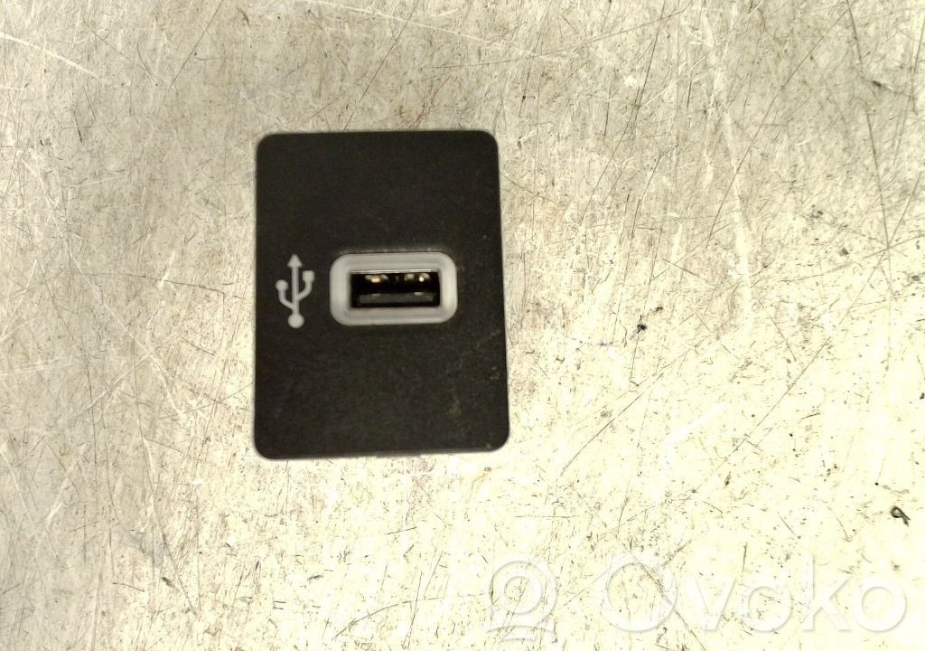 USB socket connector   2524383,04422151415,JK2T14F014AC