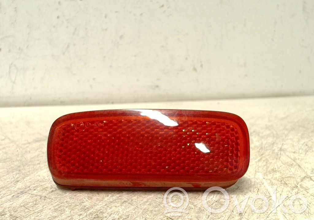 Rear tail light reflector   6340E7,2002282,9659830680