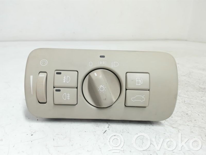 Interruptor de luz   31443851,04067323,30739422