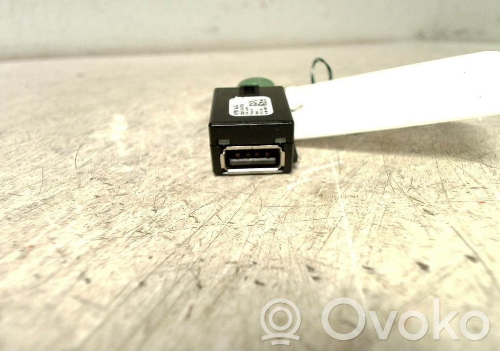 Priză USB   5Q0035726,5Q0035726,5Q0035726