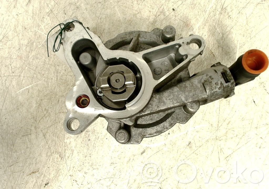 Nissan NV300 Alipainepumppu 