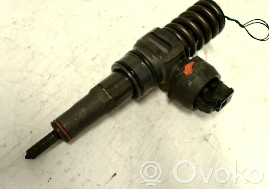 Inyector de combustible   038130073BN,0414720313,038130073BN