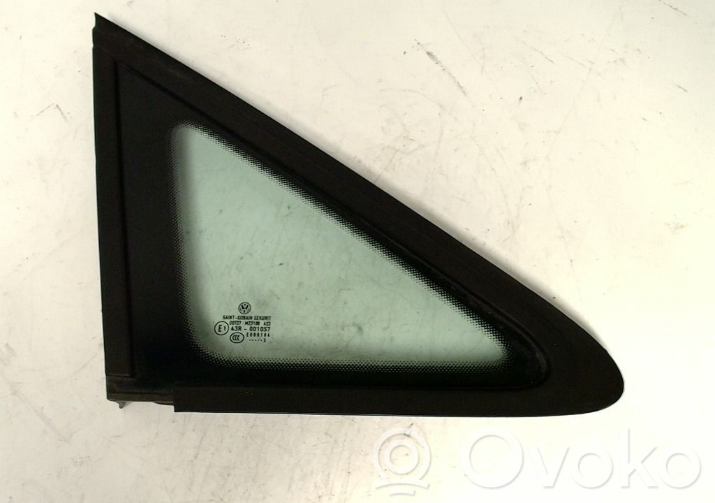 Volkswagen Caddy Front door vent window glass four-door 