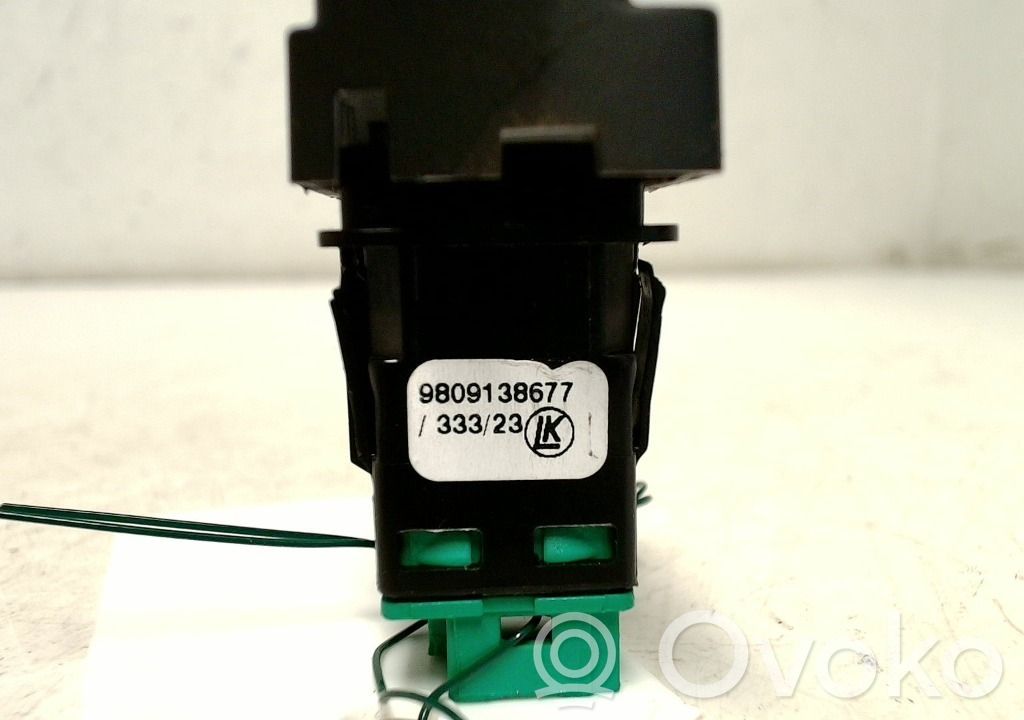 Opel Vivaro Central locking switch button 