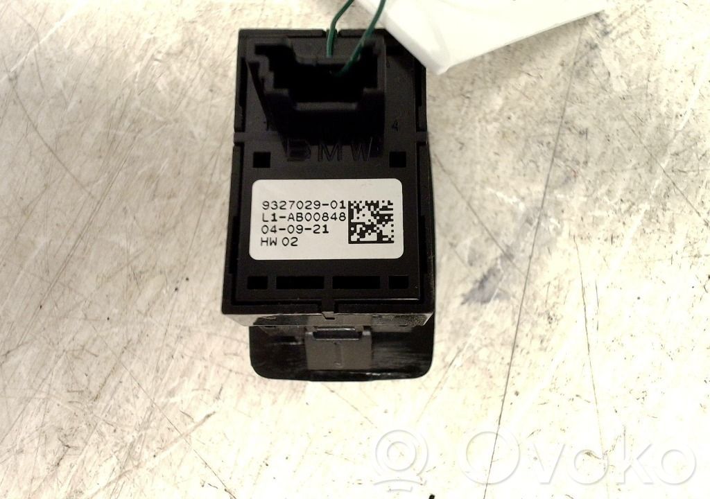 BMW 5 G30 G31 G38 Tailgate/boot open switch button 