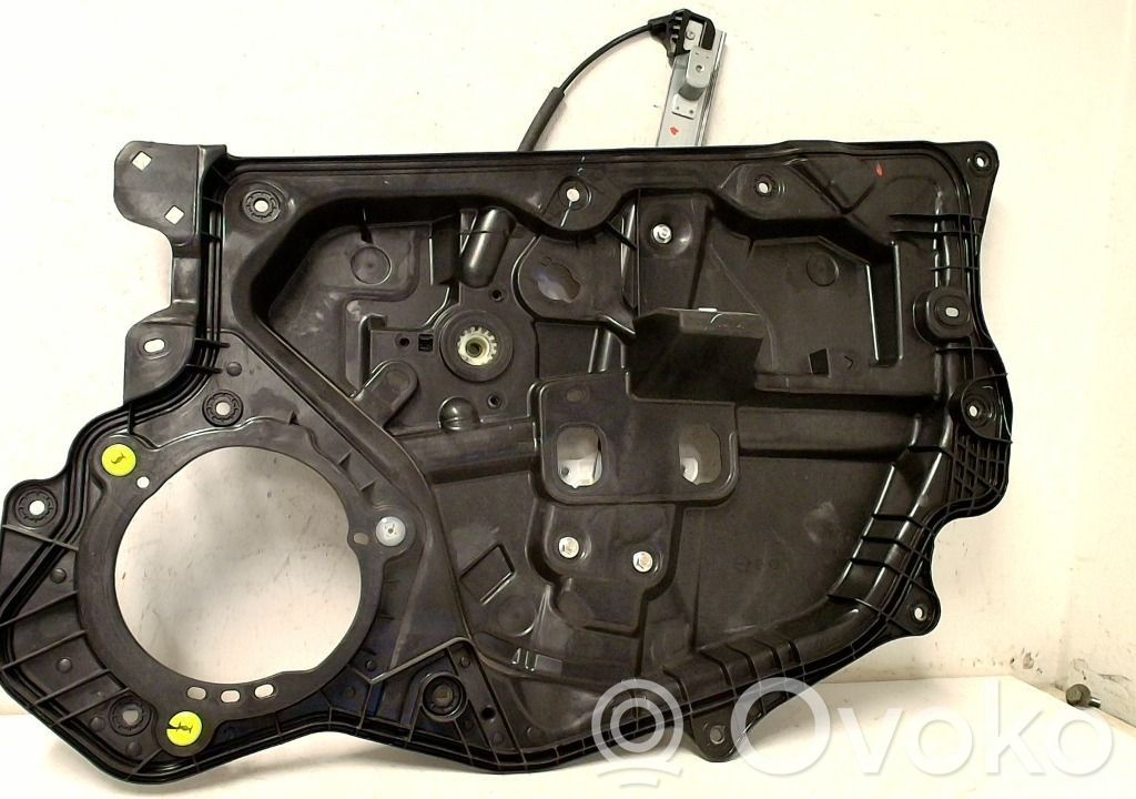 Mechanizm podnoszenia szyby przedniej bez silnika   KB7W5897XA