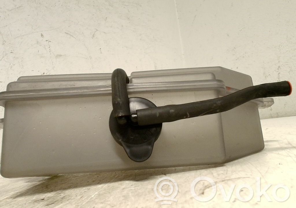 Mazda CX-5 II Serbatoio di compensazione del liquido refrigerante/vaschetta 