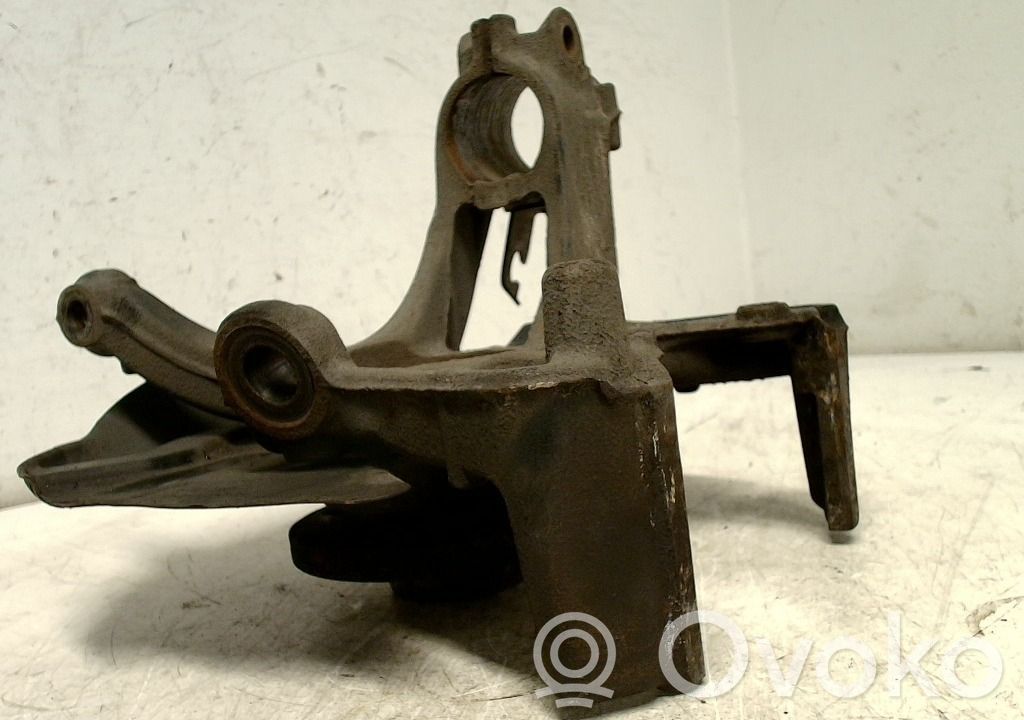 Seat Ibiza V (KJ) Fuso a snodo con mozzo ruota anteriore