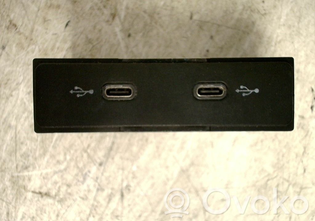 Seat Ibiza V (KJ) Enchufe conector USB 
