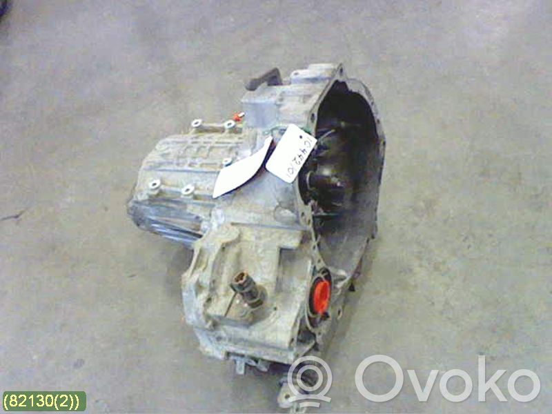 Nissan Primera Cutie viteze manuală cu 5 trepte 