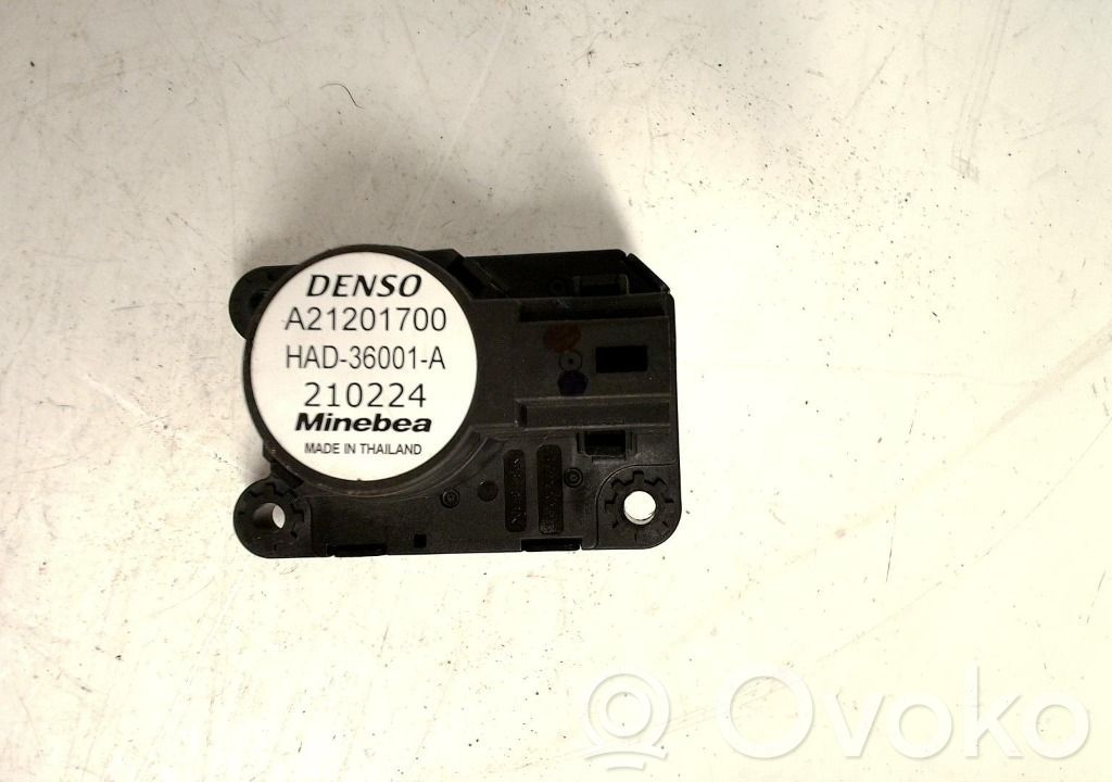 Opel Combo E Ilmastointilaitteen läpän käyttölaite/moottori (A/C) 