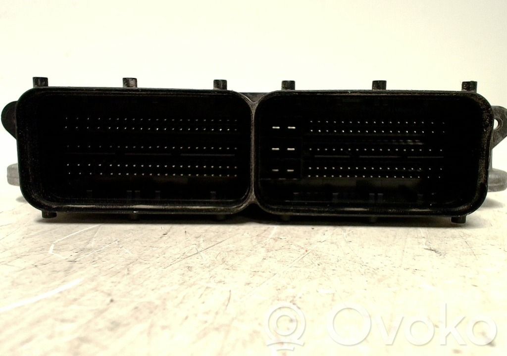 Unidad de control/módulo de la inyección   81A907115B,0261S1014R,06Q907309A