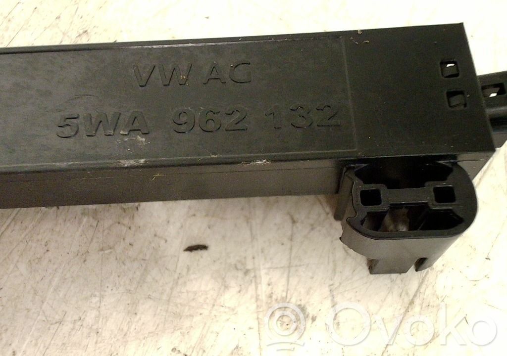 Volkswagen Caddy Antena de radio 