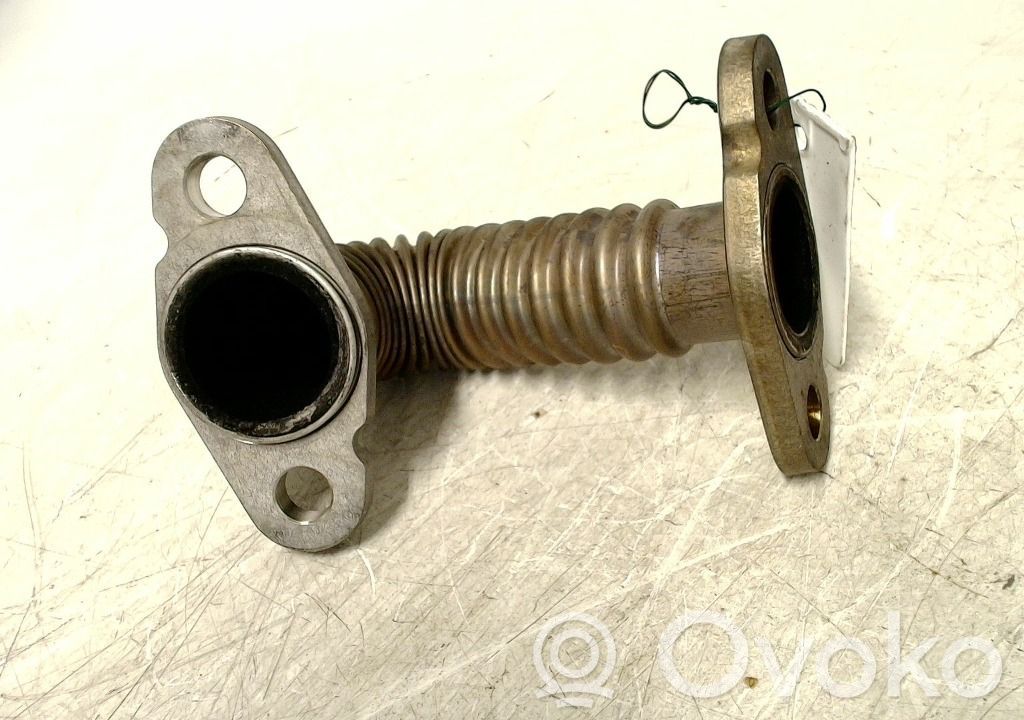 Volvo XC70 Tuyau de raccordement solide EGR