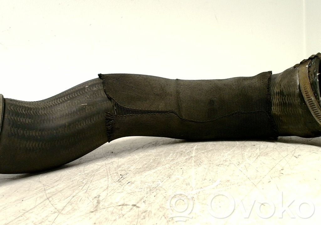 Volvo XC70 Furtun/conductă intercooler 