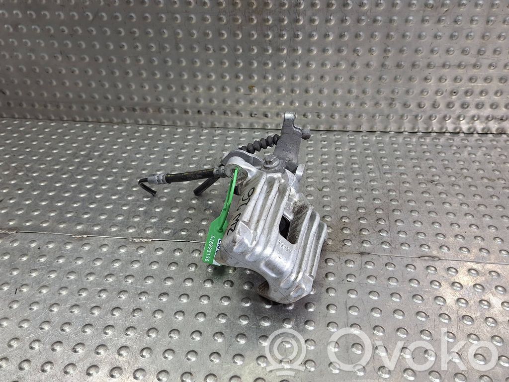 Audi A1 Tylny zacisk hamulcowy 