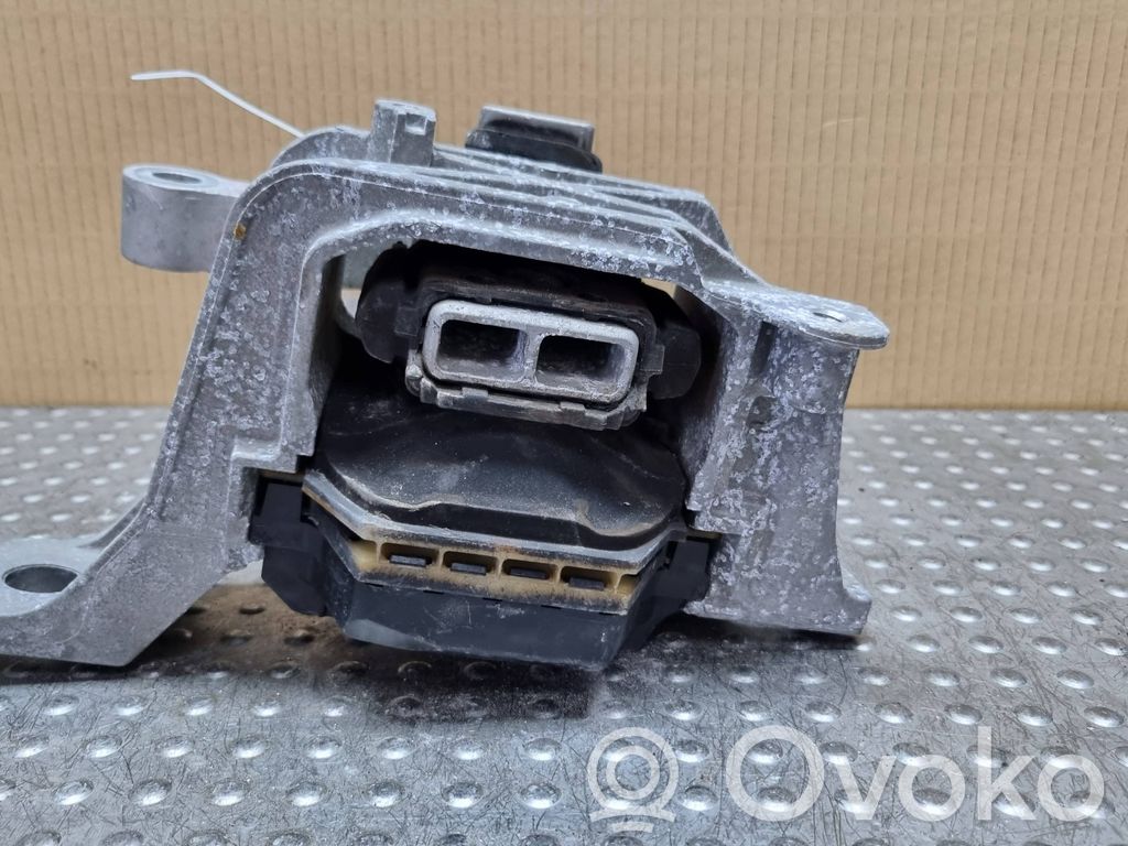 Ford Kuga III Engine mount vacuum valve 