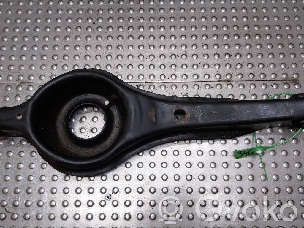 Ford Focus Dolny wahacz przedni 