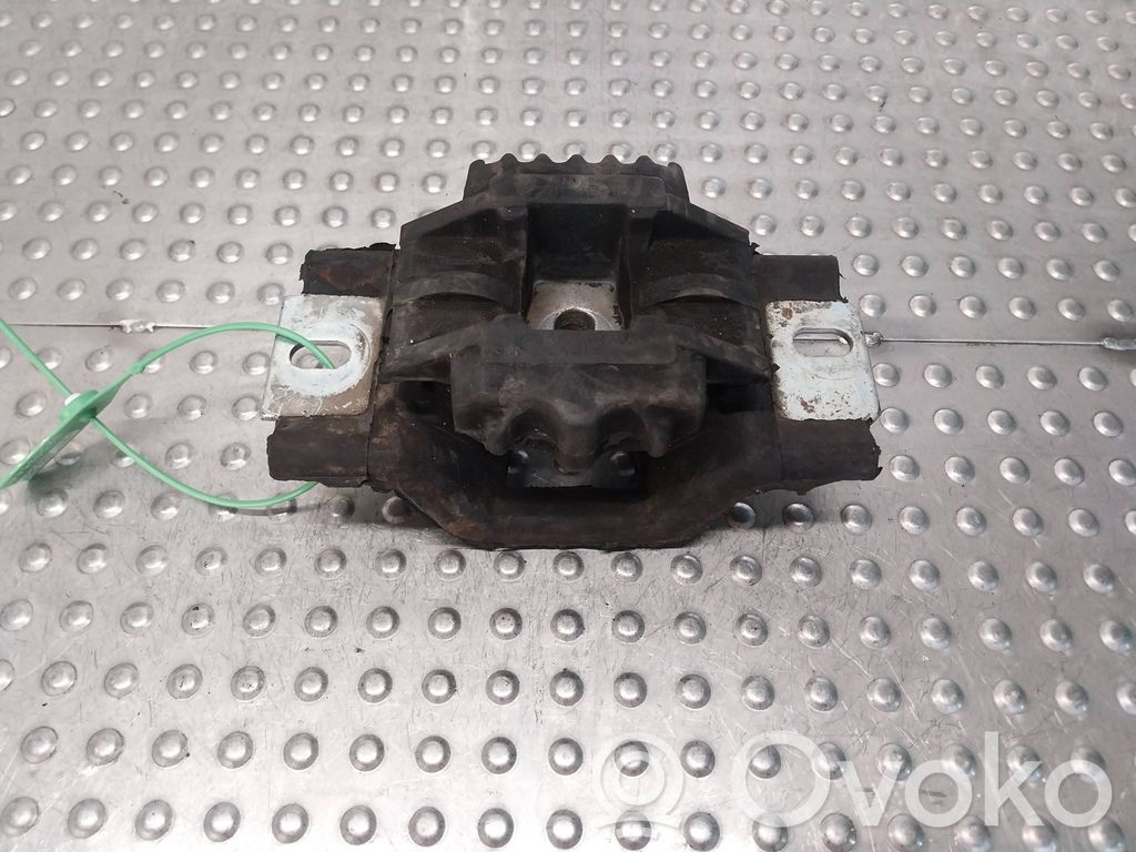 Ford Fiesta Gearbox mounting bracket 