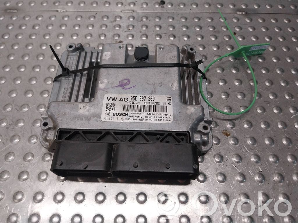 Engine control unit/module   05E907309H,0261S21433