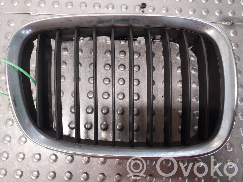 Front grill   8184532,8159315