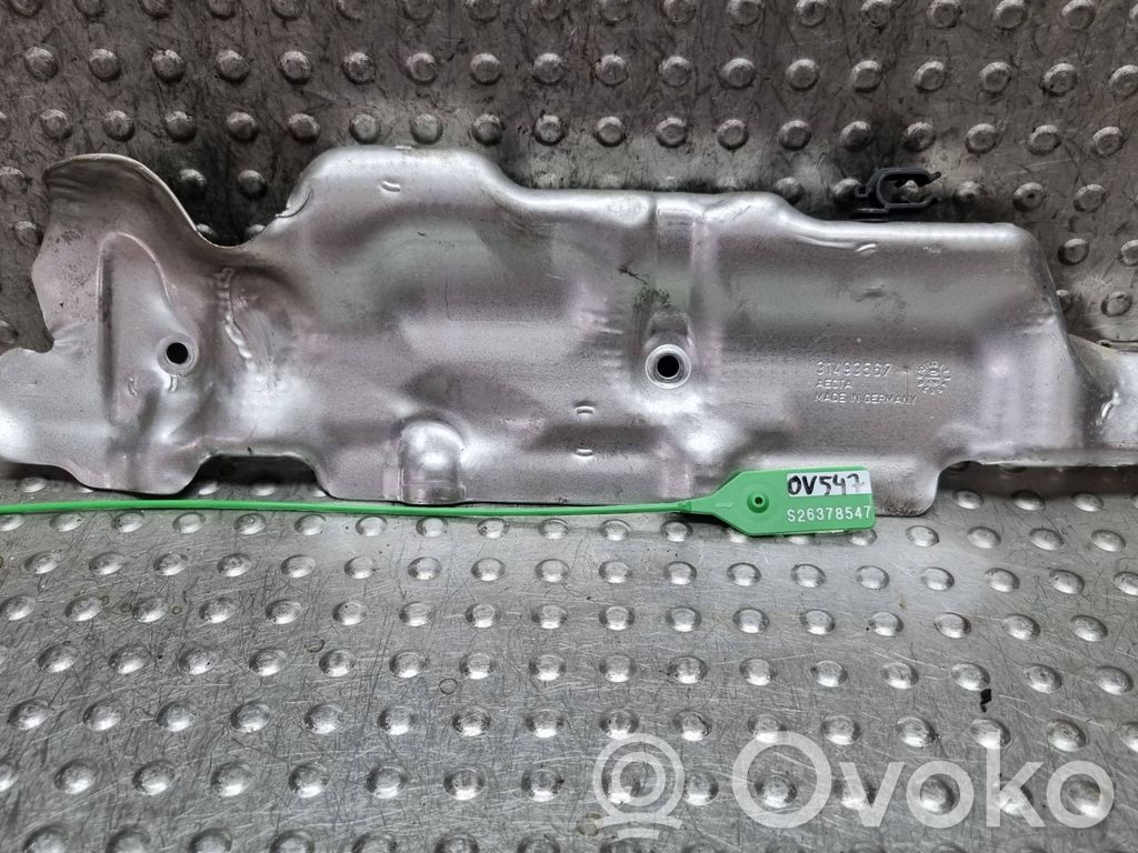Volvo XC40 Osłona termiczna komory silnika 