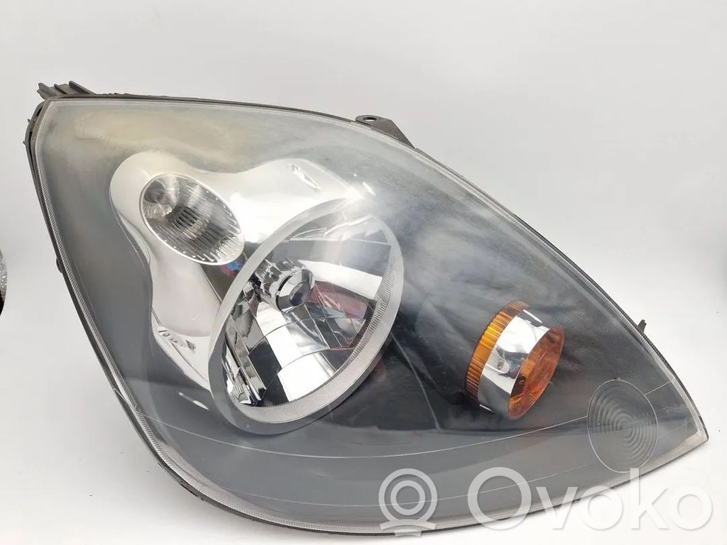 Ford Fiesta Phare frontale 
