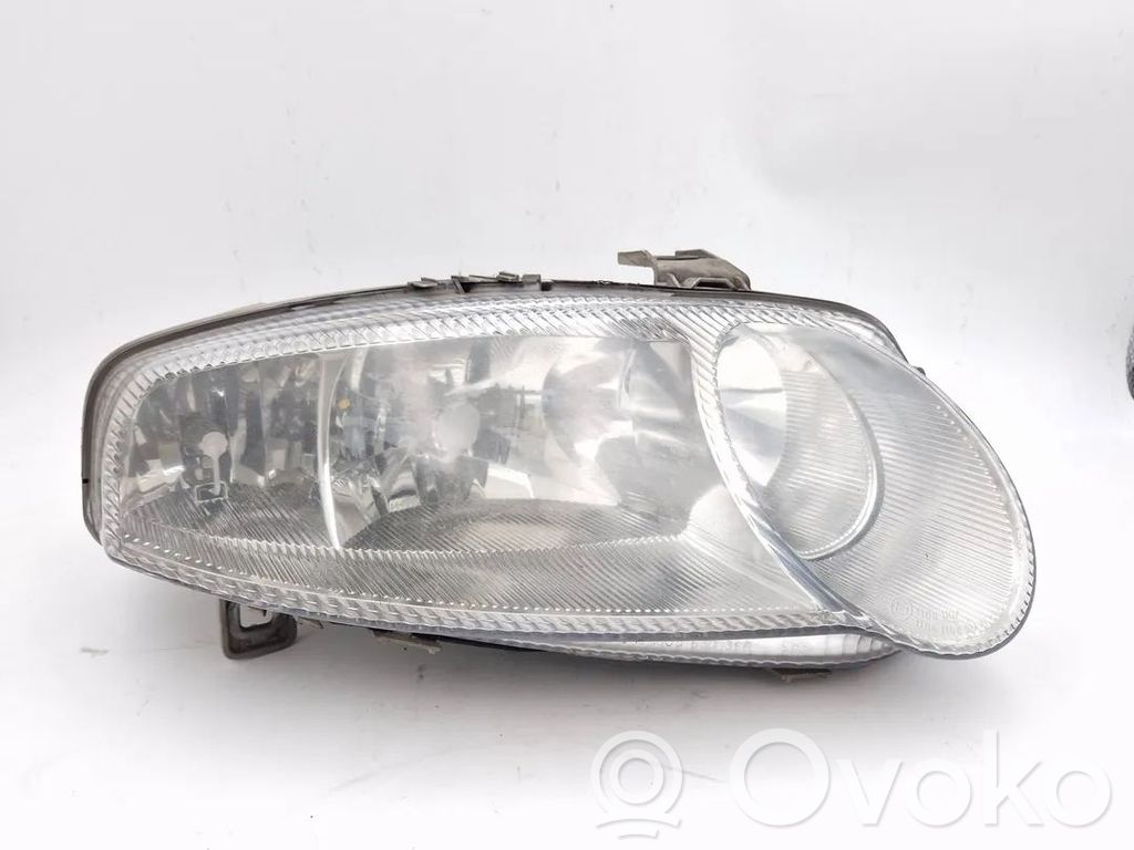 Alfa Romeo 147 Phare frontale 