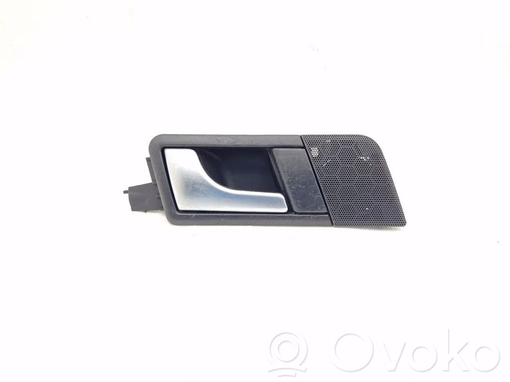 Manecilla interna puerta trasera   8Z0839019B27X,E040333521