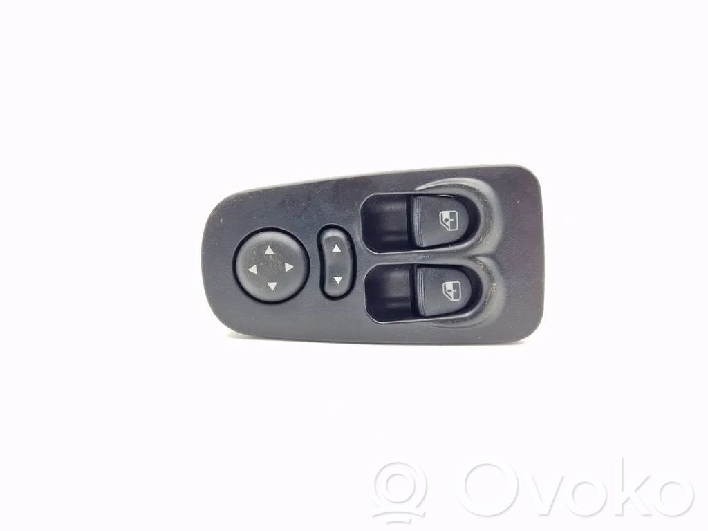 Electric window control switch   735360604,735360605