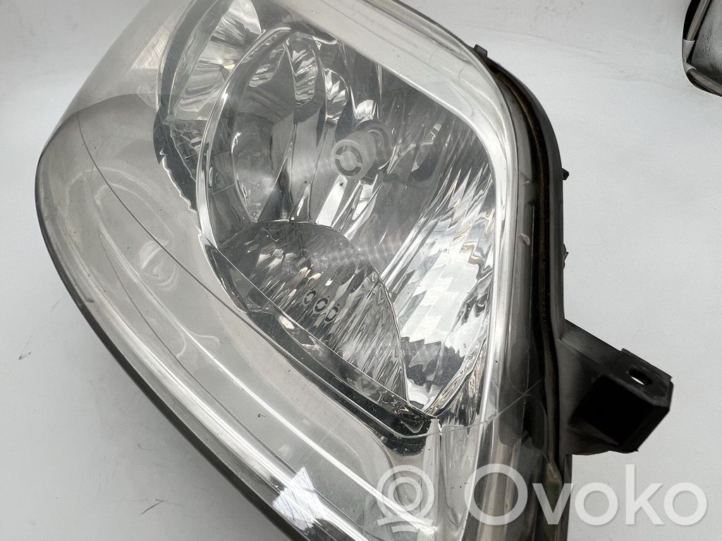 Citroen C4 I Lampa przednia 