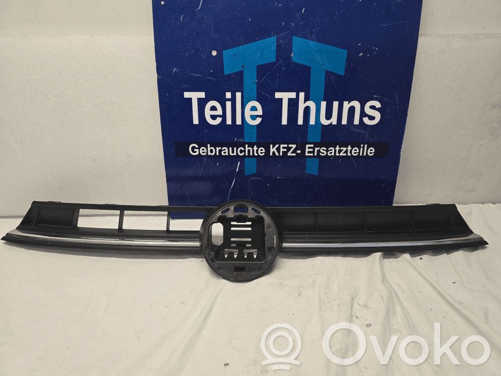 Volkswagen Polo VI Griglia anteriore 