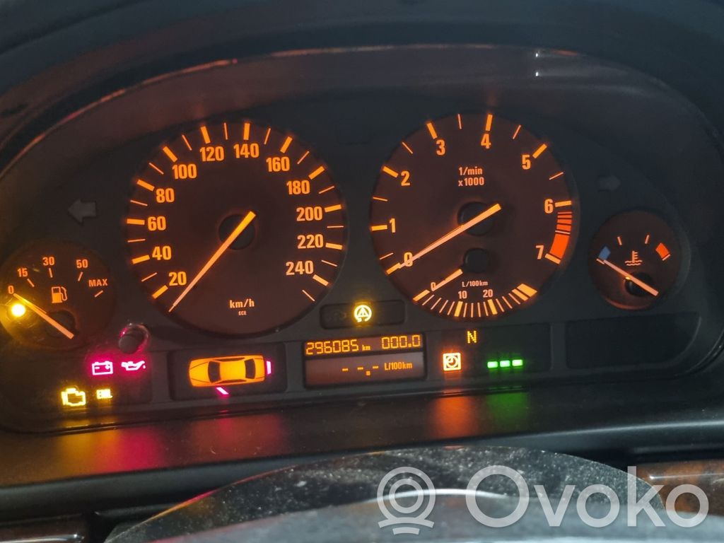 BMW 5 E39 Speedometer (instrument cluster) 