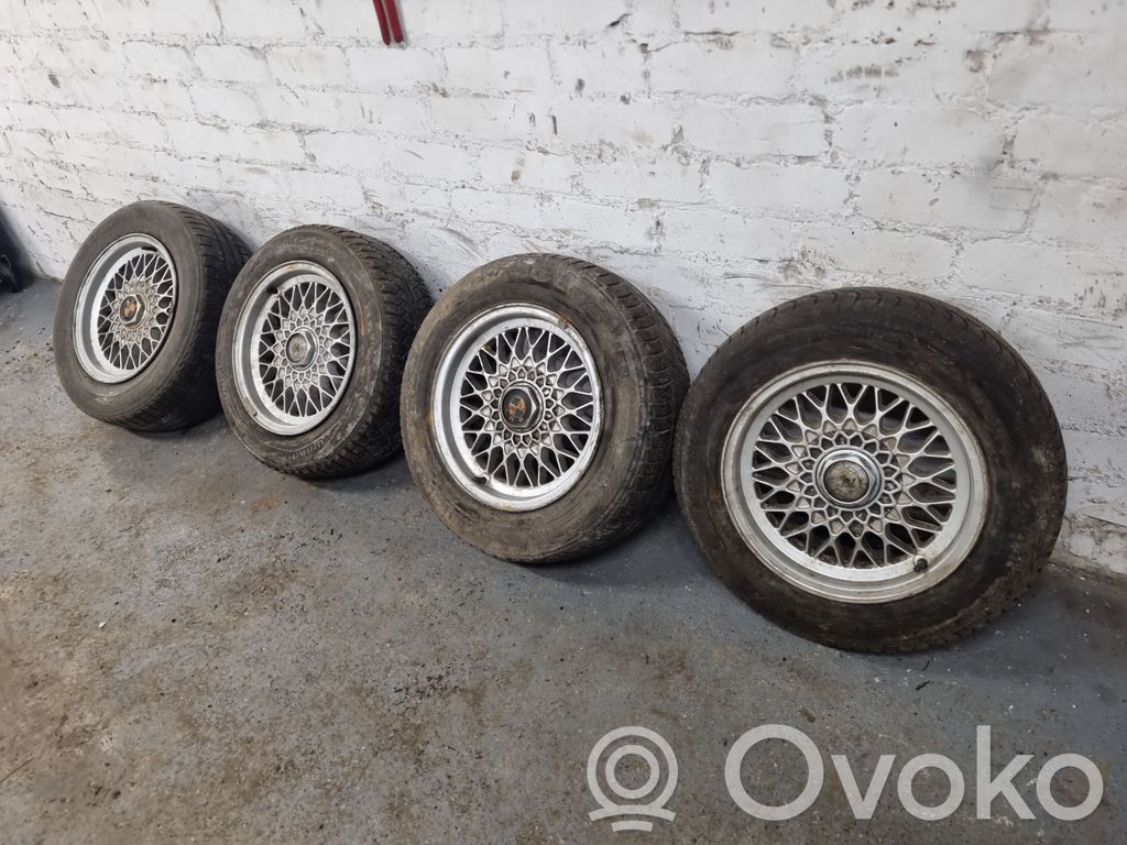 BMW 5 E34 R15 lengvojo lydinio ratlankis (-iai) 