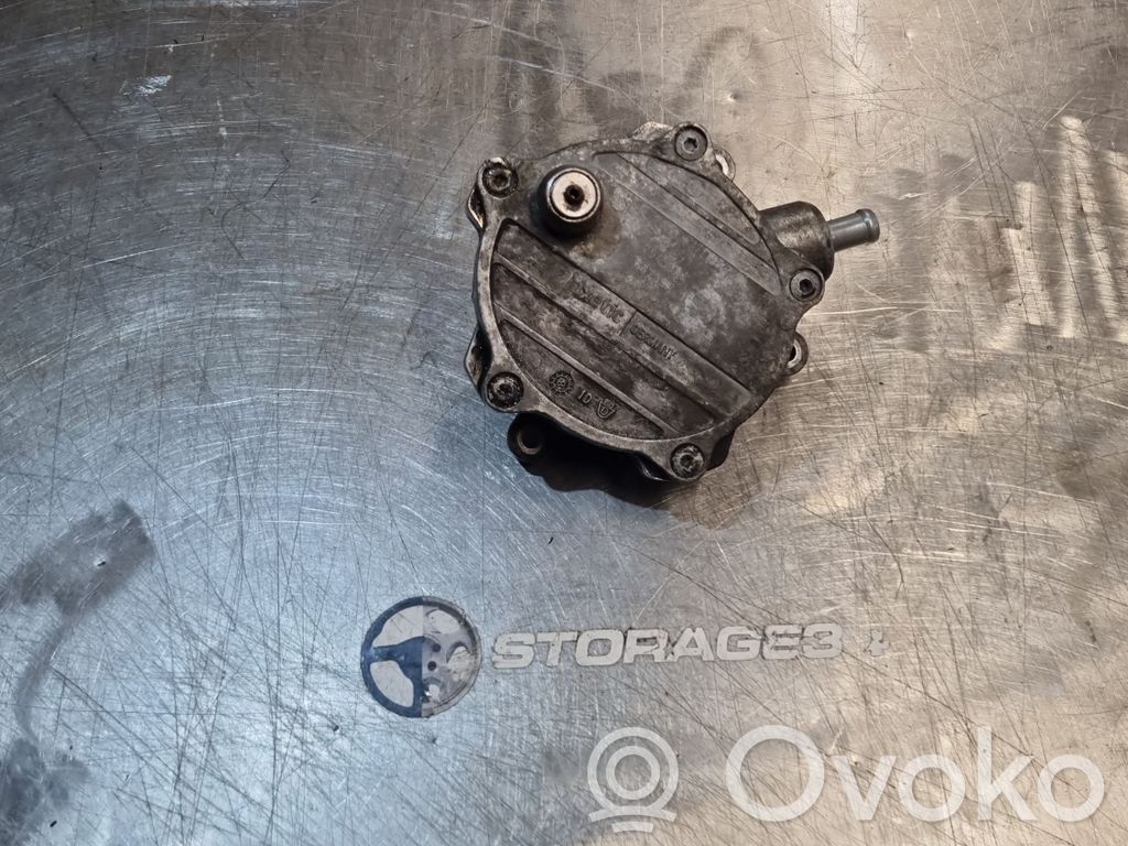 BMW X5 E70 Vacuum pump 