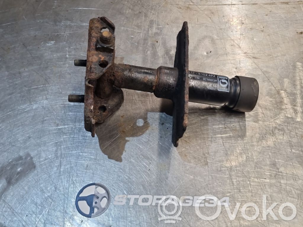 BMW 5 E34 Aizmugurējā bufera montāžas kronšteins 