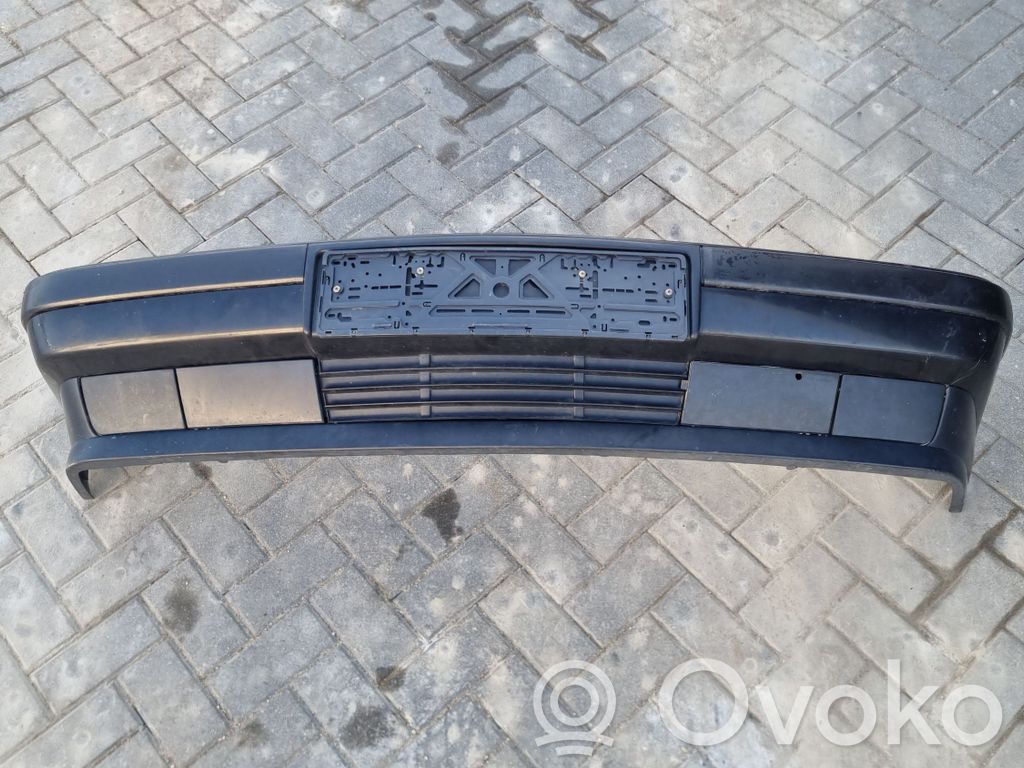 BMW 5 E34 Priekinis bamperis 