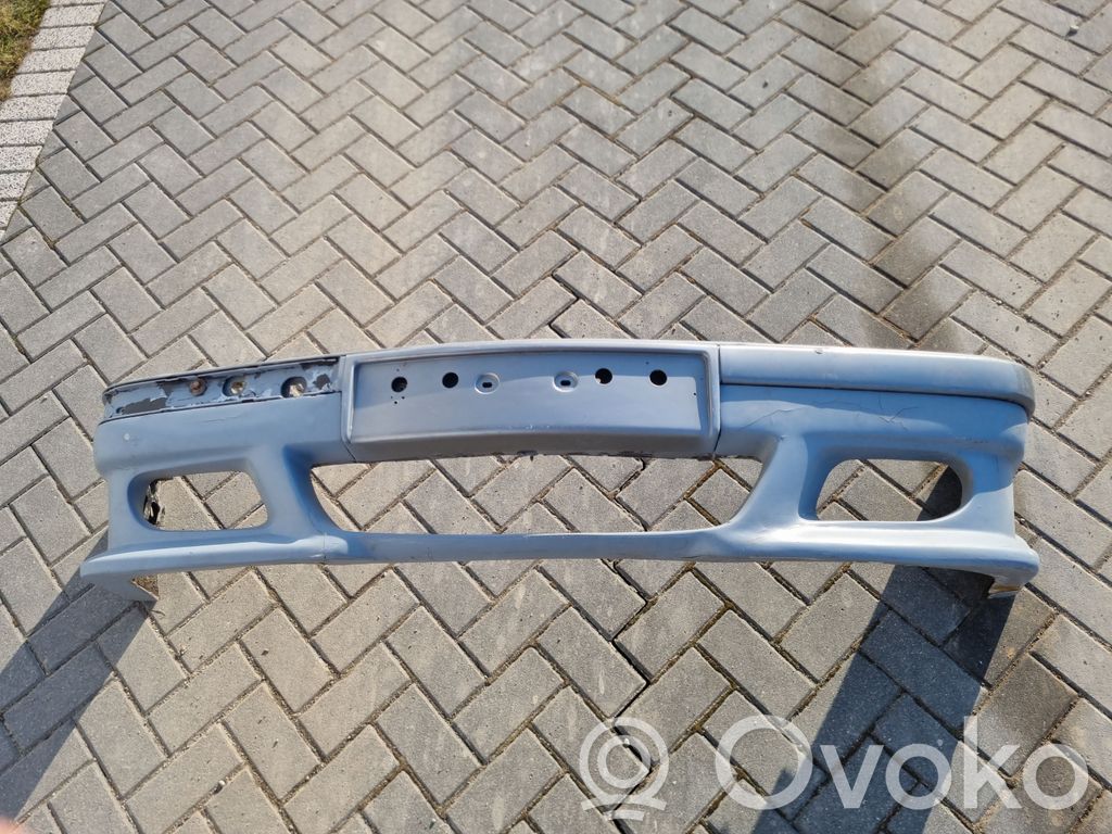 BMW 5 E34 Priekinis bamperis 