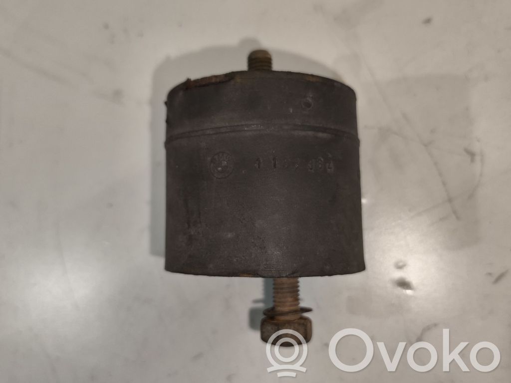 BMW 5 E34 Engine mount bracket 