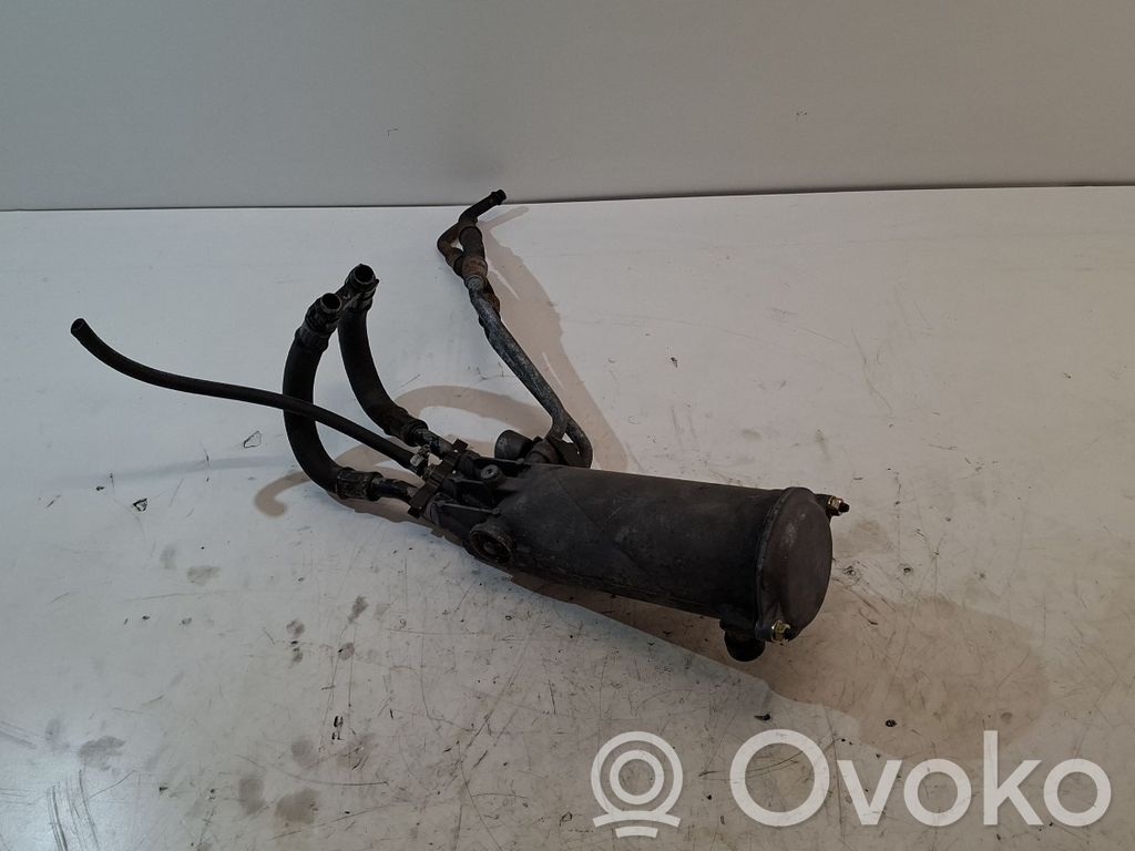 BMW 5 E34 Öljynsuodattimen kannake 
